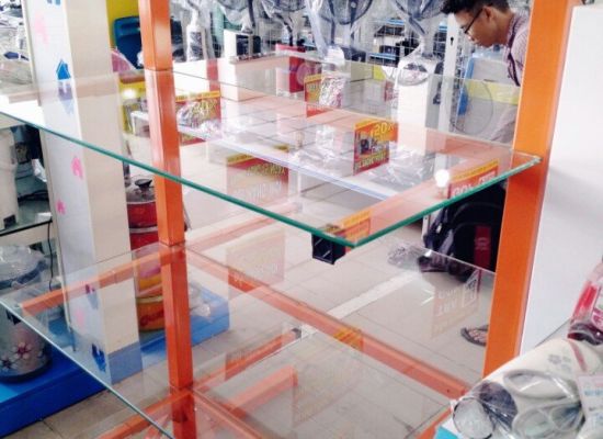 Làm kệ trưng bày sản phẩm