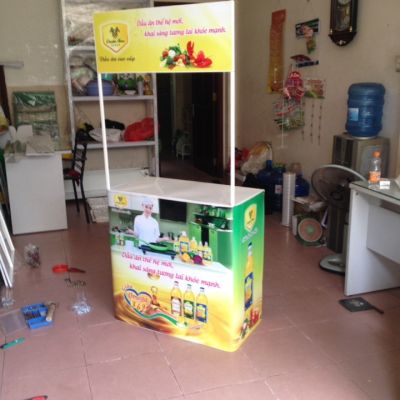 Làm kệ quảng cáo giá xưởng